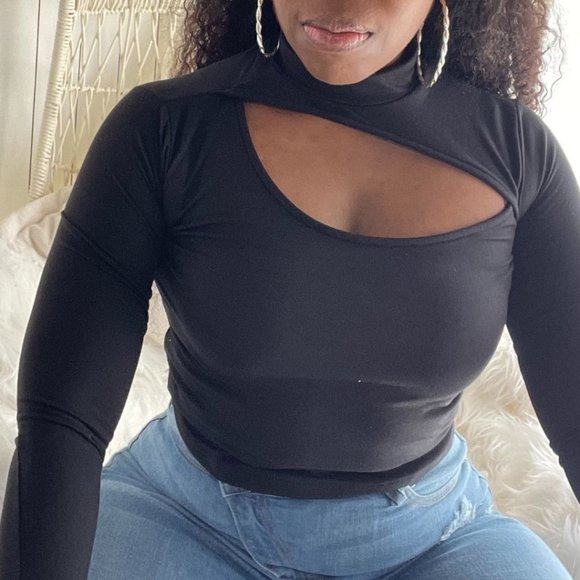(NWT) Long Sleeve Cut Out Double Layer / Long Crop Top - Black - Picture 1 of 4